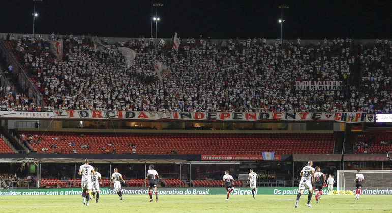 São Paulo recebeu a Inter de Limeira no Morumbi e venceu por 5 a 1