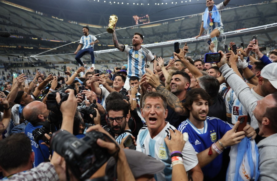 Messi faz da ilusão realidade, Argentina vence França nos pênaltis e fica  com tri da Copa do Mundo - Futebol - R7 Copa do Mundo