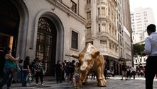 Inspirada em Wall Street, estátua Touro de Ouro é inaugurada em SP