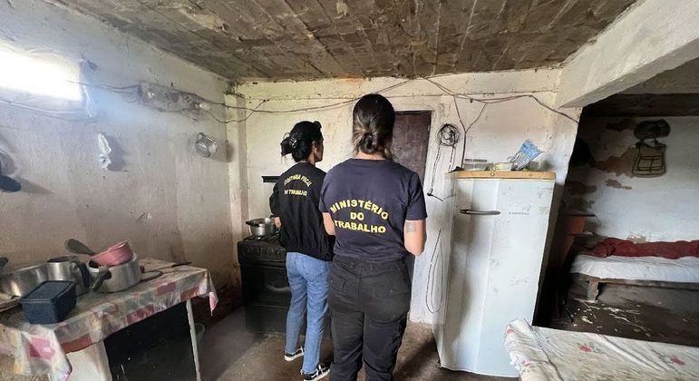 Servidores do Ministério do Trabalho verificam denúncia de trabalho análogo à escravidão