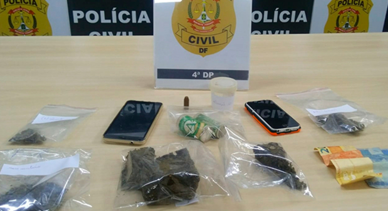 Itens apreendidos pela PCDF em operação no Guará