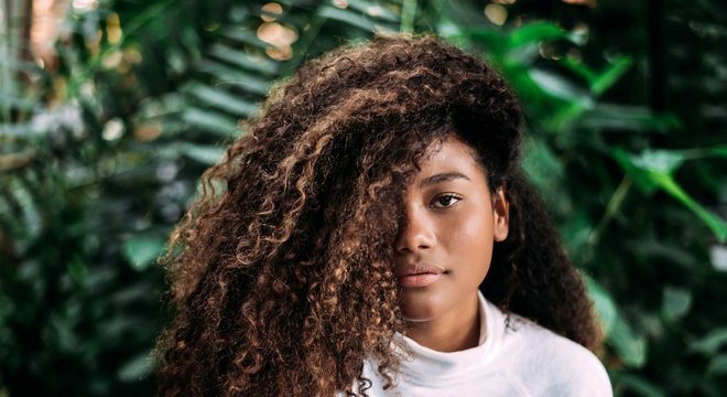 Transição capilar - Dicas do que fazer para voltar ao cabelo natural