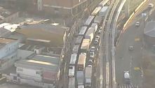 Protesto de motoristas de ônibus bloqueia terminais em São Paulo