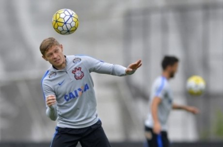 Marlone negocia com o Goiás