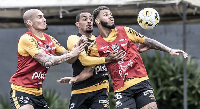 Elenco segue com treinamentos para desafios da sequência do Campeonato Brasileiro