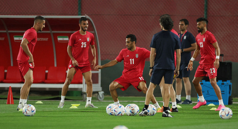 Na segunda-feira (28), seleção iraniana realizou o último treino antes da partida 