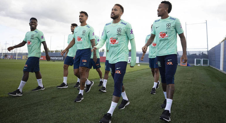 Contra Gana, Brasil usará formação ousada e muito ofensiva
