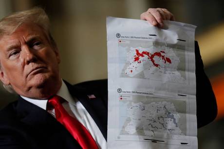 Trump mostrou dois mapas da Síria