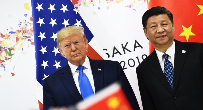 A pandemia da covid-19 aumentou as tensões entre os Estados Unidos e a China e prejudicou a relação pacífica entre os países