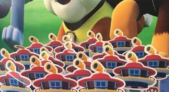 Tubetes decorados com o tema de festa da patrulha canina