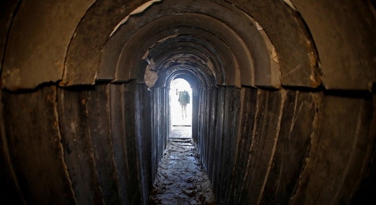 Rede de túneis permite a terroristas circularem sem que se tornem alvos fáceis