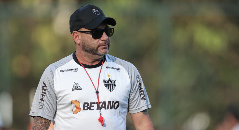 Turco Mohamed é demitido no Atlético-MG após novo tropeço