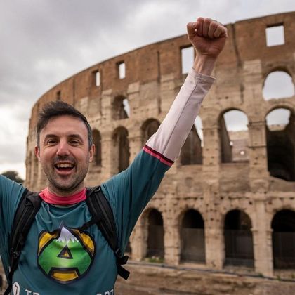 Turista 7 maravilhas do mundo - Coliseu