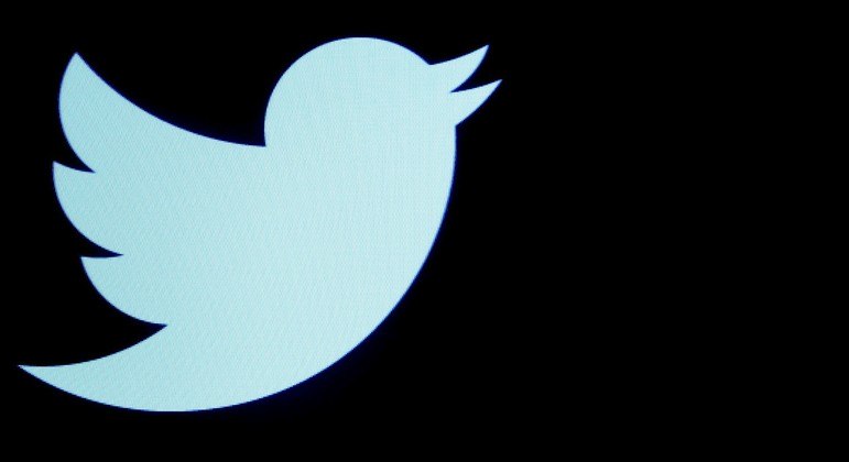 Twitter aplicará marcações aos tweets que contenham informações enganosas sobre as vacinas