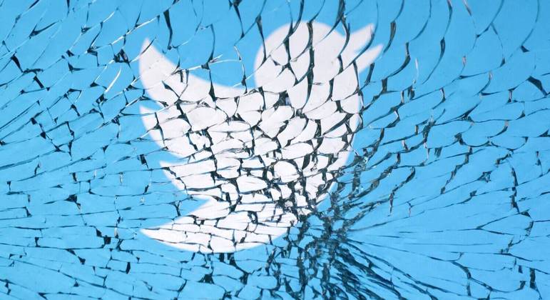 Uma das ações acusa o Twitter de impulsionar grupo terrorista responsável por massacre em Istambul