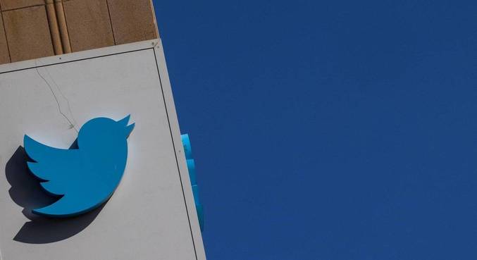 Apenas assinantes do Twitter Blue poderão fazer autenticação de dois fatores via SMS