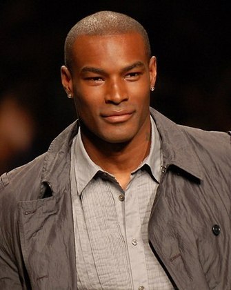 Tyson Beckford - Modelo e ator. Nascido nos EUA, com ascendência jamaicana, chinesa e panamenha. 51 anos. 