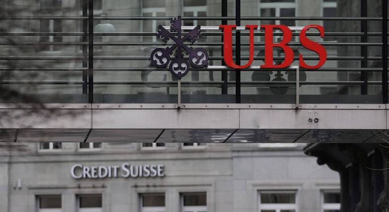 Governo suíço deve mudar lei para apressar compra do Credit Suisse pelo UBS