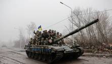 Ministra alemã diz que país analisa enviar armas pesadas à Ucrânia