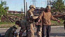 Exército russo acusa Ucrânia de matar 40 prisioneiros ucranianos ao bombardear cárcere no Donbass 