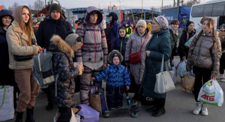 Número de refugiados da invasão russa supera 3 milhões

