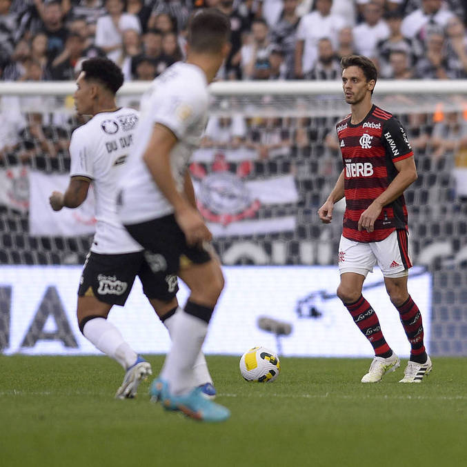 Último jogo de Rodrigo Caio foi contra o Corinthians