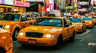 Últimos táxis Crown Victoria deixam de circular em Nova York; saiba mais (internet/reprodução)