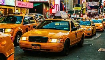 Últimos táxis Crown Victoria deixam de circular em Nova York; saiba mais (internet/reprodução)