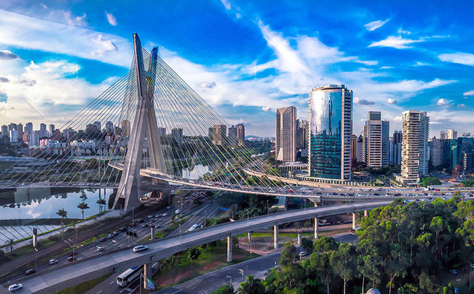 Um dos locais onde se prevê a possibilidade de quebrar recordes de temperatura é a cidade de São Paulo.