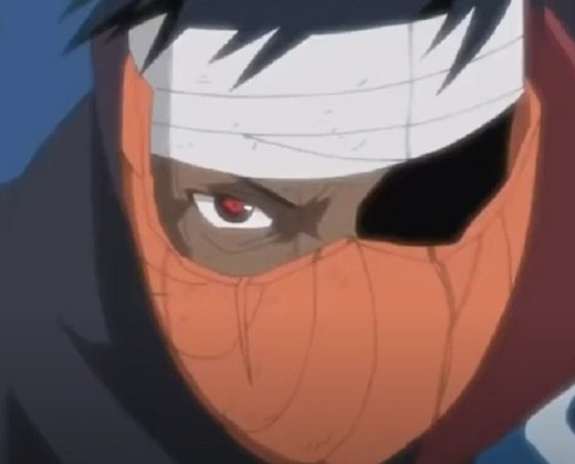 Um dos personagens mais enigmáticos e essenciais para a história de Naruto Shippuden, Tobi é capaz de utilizar o Kamui e ,com isso, teletransportar seu corpo para outra dimensão. Isso faz com que poucos ninjas consigam realmente atingi-lo. No entanto, antes de conseguir o Rinnegan, seus golpes de ataque não eram tão claros e destruidores. 