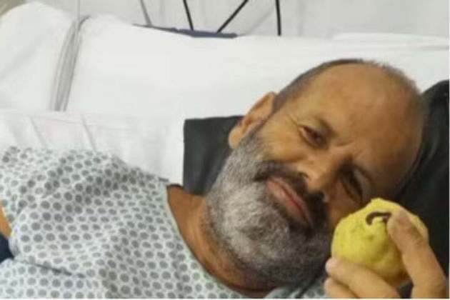 Um homem de 53 anos desenvolveu quadro grave de leptospirose após comer uma manga encontrada no chão.