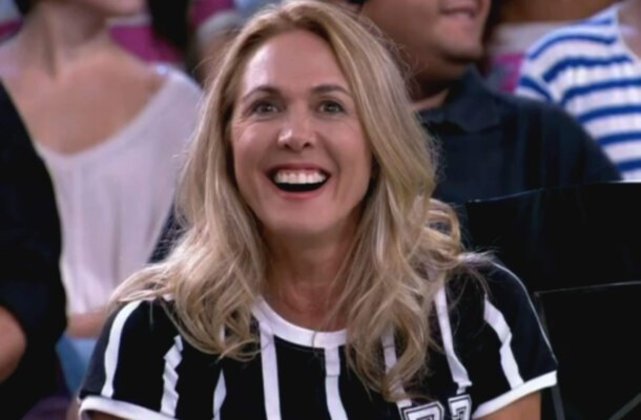 Uma das maiores esportistas da história do Brasil, a rainha do basquete Hortência participava da equipe de esportes da Globo e acabou demitida em abril deste ano. Outro ex-atleta demitido foi Carlão, que comentava jogos de vôlei. Foto: Reprodução/SporTV