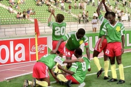 Uma seleção muito fraca decepcionou na Copa de 1990, sendo eliminada na primeira fase em uma chave onde Camarões foi a surpresa