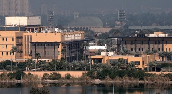 Embaixada dos EUA na zona verde de Bagdá, Iraque, já sofreu outros ataques