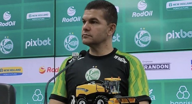 Umberto Louzer foi anunciado como treinador do Juventude a partir de junho desta temporada