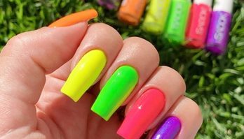 Veja dicas de unhas decoradas neon em várias cores (Unhas Decoradas Neon 2024: Laranja, Pink, Amarelo, Verde, Roxo e mais!)