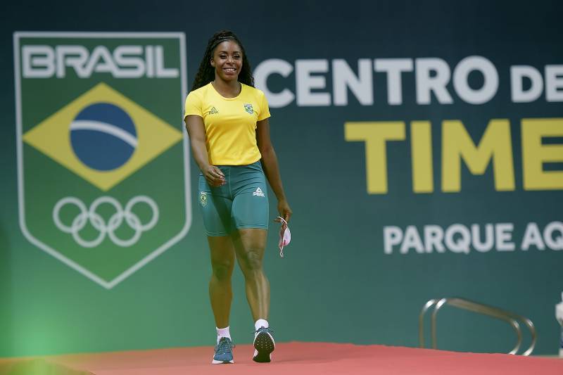 Brasil apresenta uniformes para Jogos Olímpicos de Tóquio - 03/06/2021 -  UOL Olimpíadas