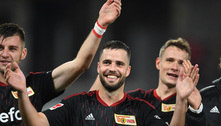Union Berlin conta com tropeço do Freiburg, ganha e assume liderança da Bundesliga
