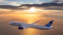 Pilotos não vacinados causam prejuízo milionário, diz United Airlines