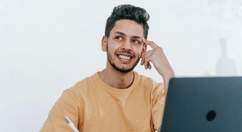 Cursos oferecidos estarão disponíveis por quatro meses; são gratuitos e têm certificado de conclusão