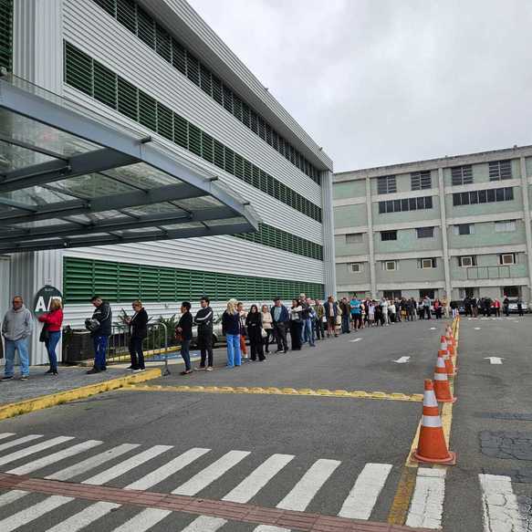 universidade curitiba votação