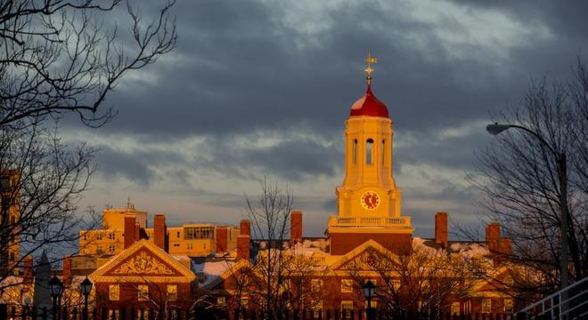 Nathalia precisou fazer uma vaquinha para arrecadar recursos para estudar em Harvard
