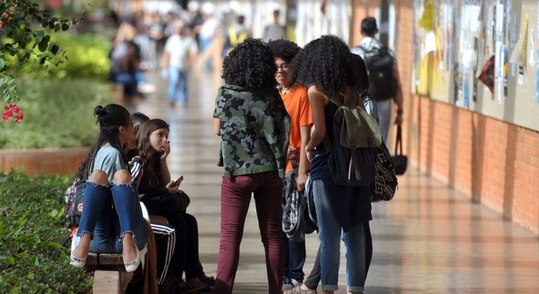 MEC: 2,22% das instituições de ensino superior têm nota máxima - Notícias -  R7 Educação