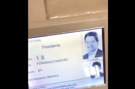 VÃ­deo publicado por FlÃ¡vio Bolsonaro nas redes sociais