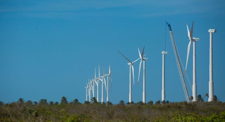 Usina de energia eólica em Icaraí, no Ceará