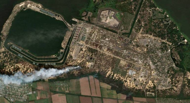 Imagens de satélite mostram incêndio na região de Zaporizhzhia