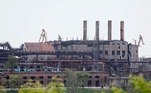 A usina siderúrgica de Azovstal, o último reduto de resistência ucraniano em Mariupol, foi conquistada, de acordo com os russos. Mais de 2.500 combatentes do Exército da Ucrânia e do Batalhão de Azov teriam se rendido após semanas sitiados na fábrica