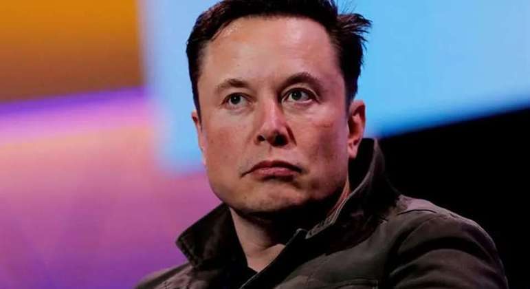 Usuários do Twitter votam pela renúncia de Elon Musk ao cargo de CEO