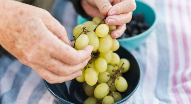 Consumo de uvas é associado à redução do estresse oxidativo nos olhos