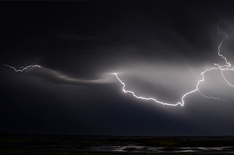 Tempestades de raios
 são comuns em Uganda